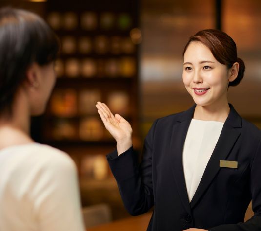 ترجمة مجال الضيافة